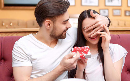 女人婚后如何經營婚姻？夫妻感情變淡怎么辦？