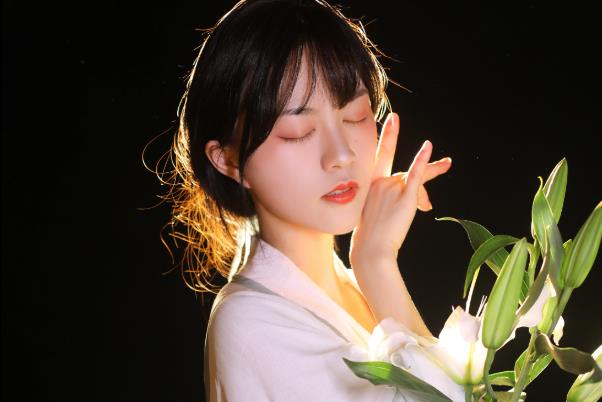 ?女生分手后沒有刪除對方的聯系方式，也沒有將對方加入黑名單，這意味著什么？?女生分手后沒有刪除對方的聯系方式，也沒有將對方加入黑名單，這意味著什么？